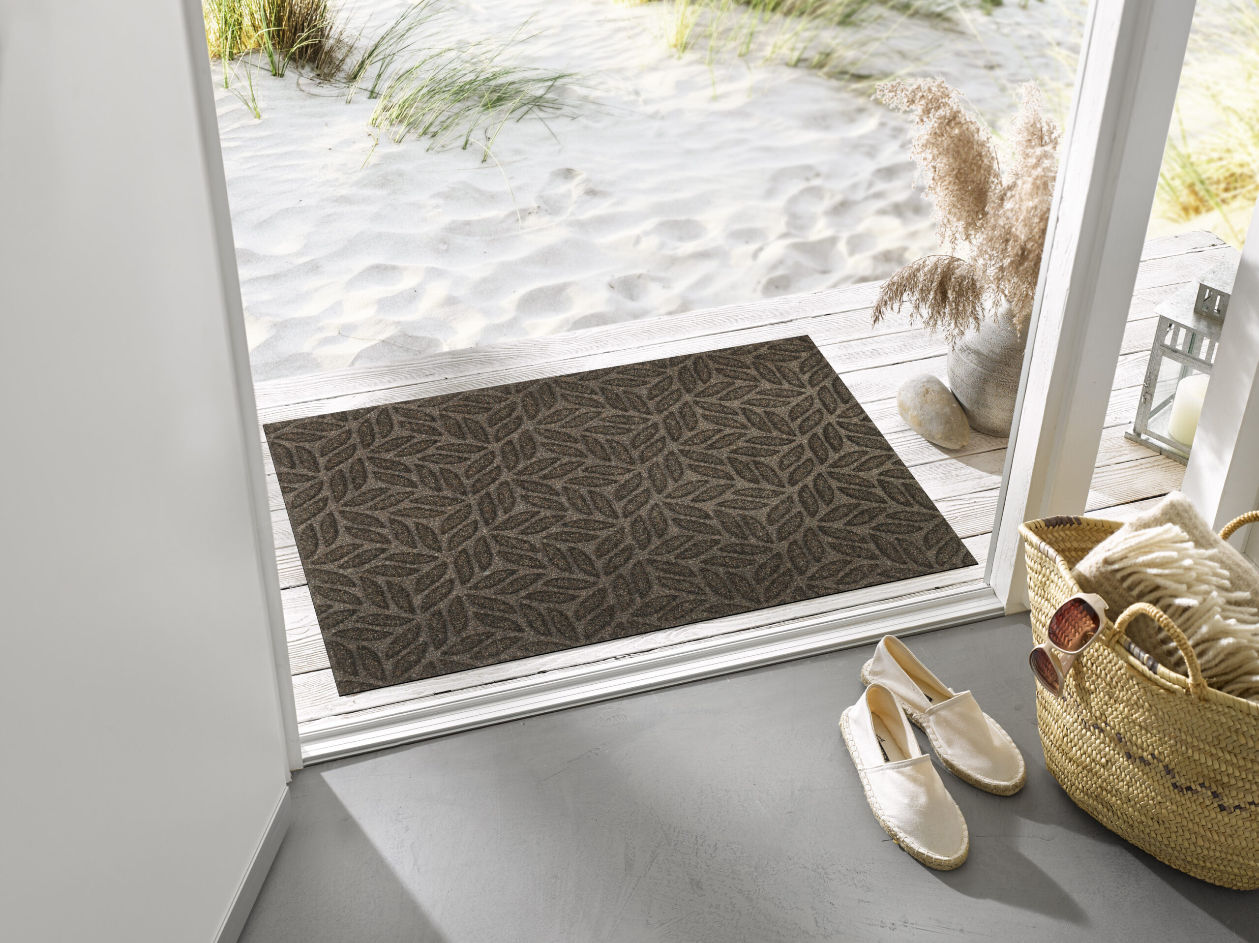 Paillasson extérieur DUNE Leaves Dark Brown – feuilles en relief marron foncé – Image 2
